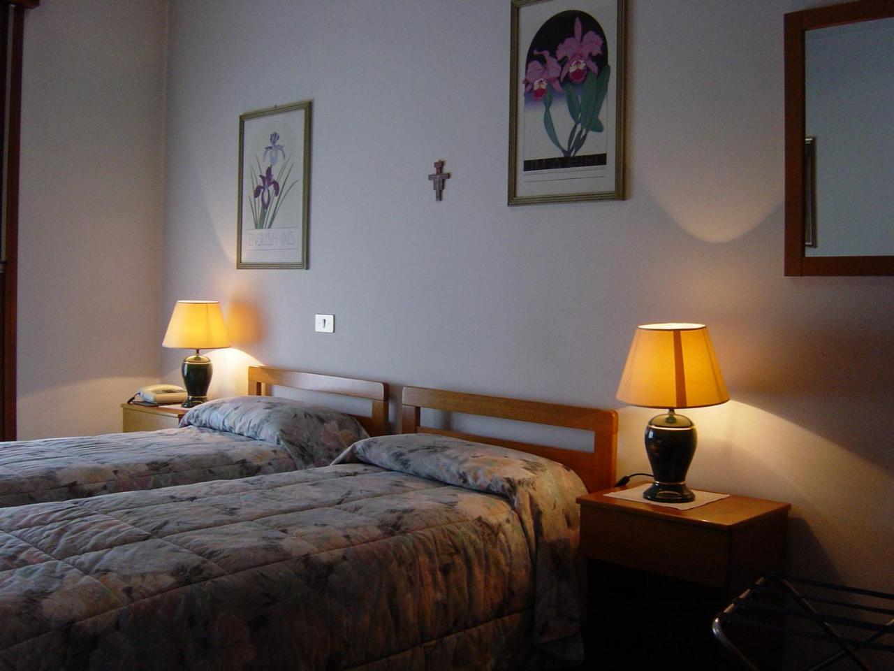 Hotel Rizzi Monticello Conte Otto エクステリア 写真