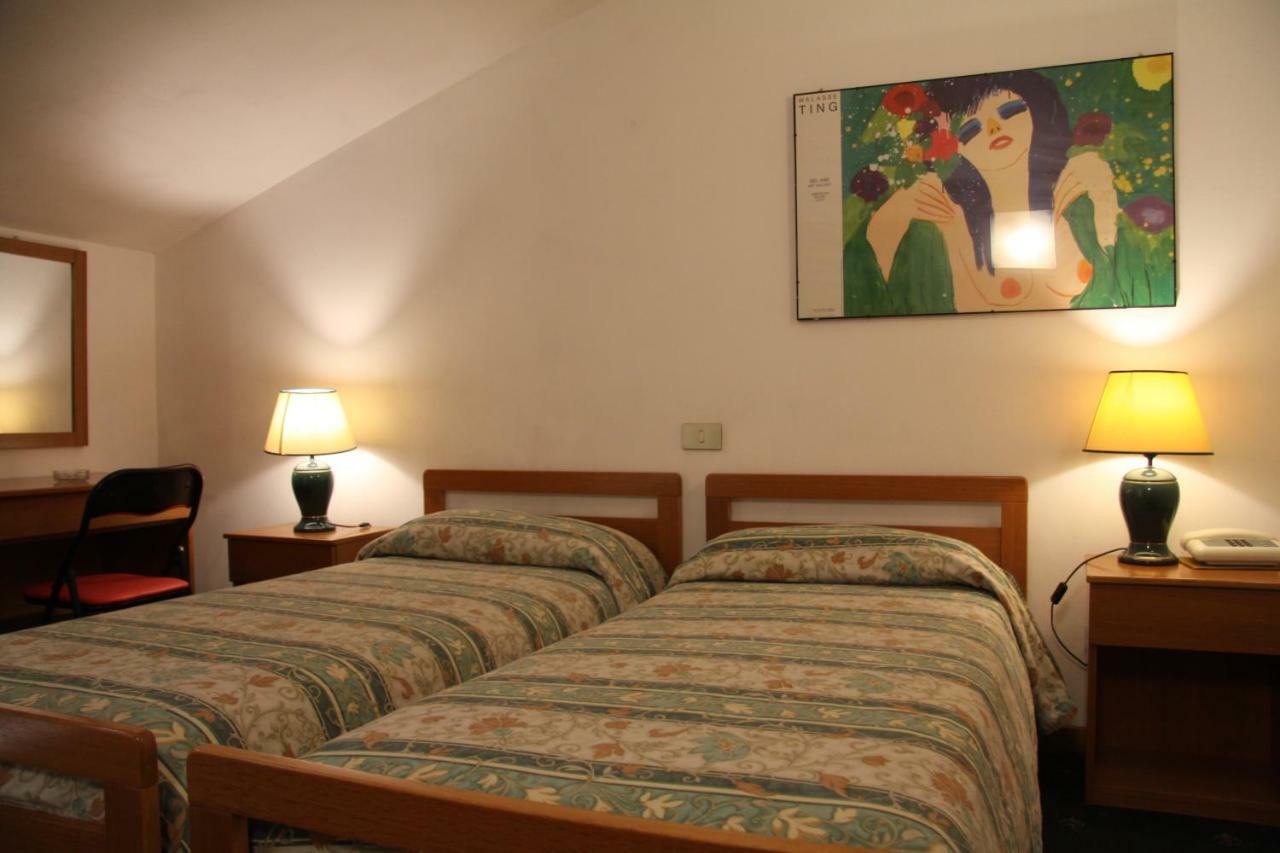 Hotel Rizzi Monticello Conte Otto エクステリア 写真